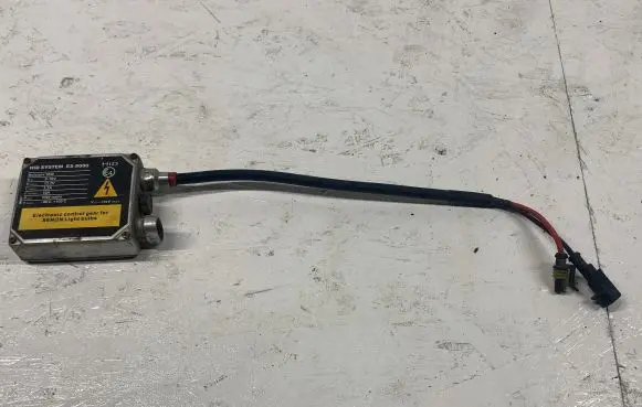 Mercedes-Benz E W210 Xenon control unit/module ES8000