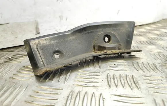 Mercedes-Benz C W204 Other trunk/boot trim element A2046933633 BBP177202