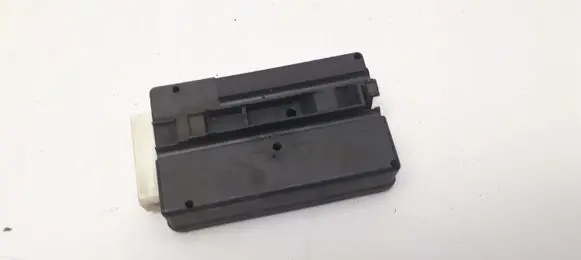 Mitsubishi Carisma Other relay 44149381