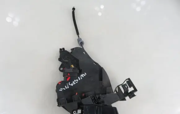 Volvo V50 Rear door lock 30753668