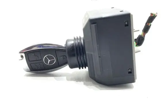 Mercedes-Benz CLS C218 X218 Ignition lock A2189054701