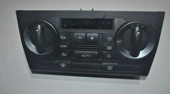 Audi A3 S3 8P Climate control unit 8P0820043AC A2C53212437