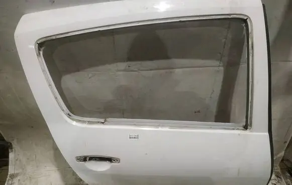Dacia Sandero Rear door BALTOS