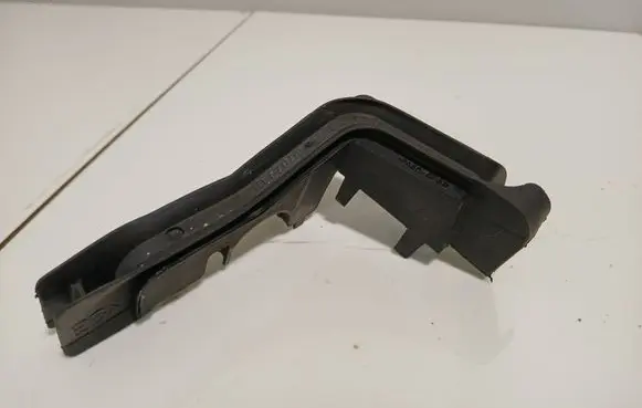 BMW 1 E81 E87 Engine compartment rubber 51767140585
