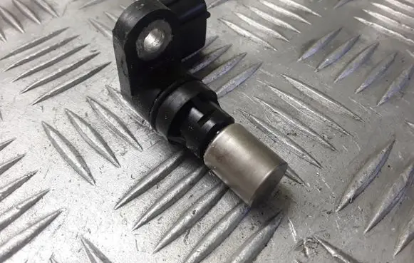 Nissan Murano Z50 Camshaft position sensor NOCODE