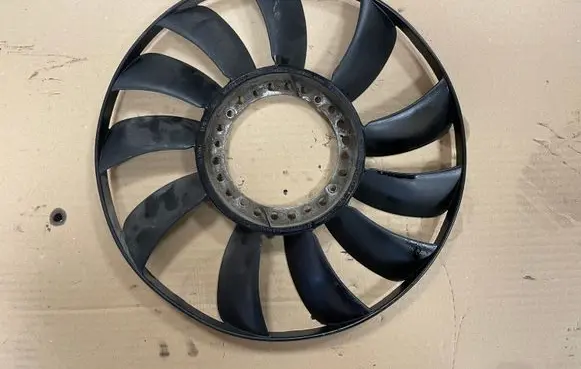 Skoda Superb B5 (3U) Fan impeller 058121301B