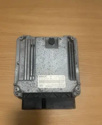 KIA Sorento Engine control unit/module 391012F010 0281016877