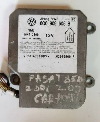 Volkswagen PASSAT B5.5 Airbag control unit/module 6Q0909605B 5WK42869 02010509F