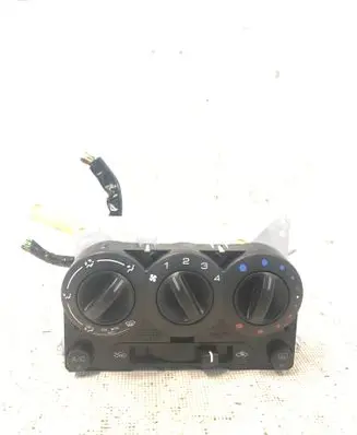 Suzuki Ignis Climate control unit