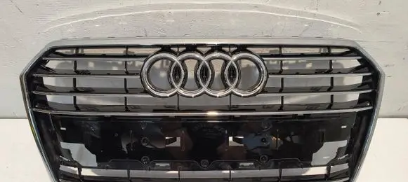 Audi A7 S7 4G Front bumper upper radiator grill 4G8853651