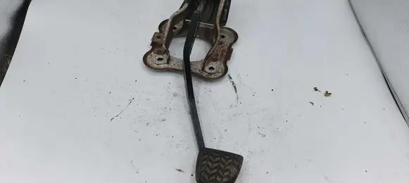 Toyota Avensis T220 Brake pedal NOCODE