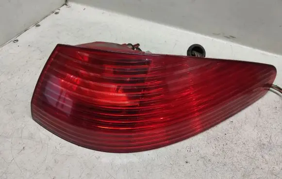 Peugeot 607 Rear/tail lights