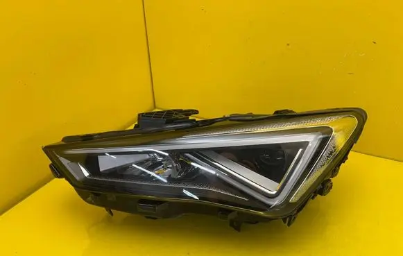 Cupra Formentor Headlight/headlamp 5FG941007F