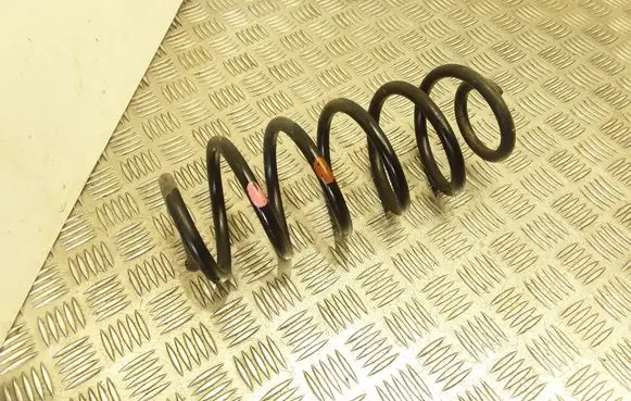 Toyota Verso Rear coil spring