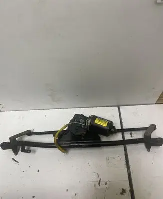 Hyundai Santa Fe Front wiper linkage and motor 9811026100