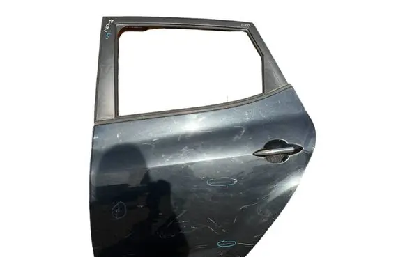 Hyundai ix20 Rear door