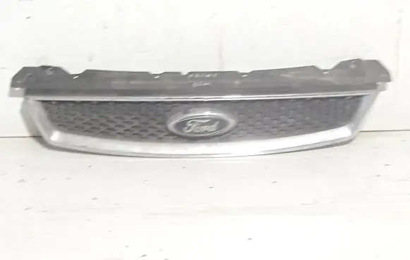 Ford Focus Front bumper upper radiator grill