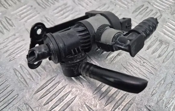BMW 5 F10 F11 Turbo solenoid valve 7636155