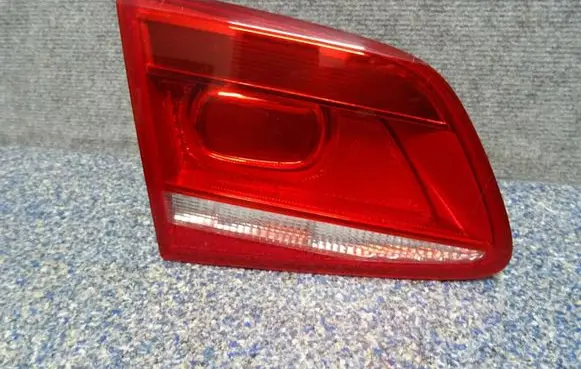 Volkswagen PASSAT B7 Tailgate rear/tail lights 3AE945093K