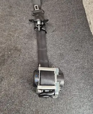 Land Rover Discovery 5 Front seatbelt HY32611B08CC HY32611B08