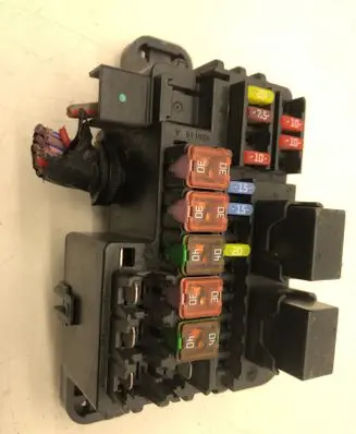 Opel Mokka Fuse module 826166A PA6GF10GB20