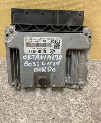 Skoda Octavia Mk2 (1Z) Engine control unit/module 03G906021LB 0281013238 1039S14582
