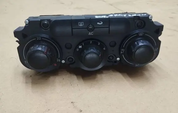 Seat Leon (1P) Climate control unit 00074398 536931
