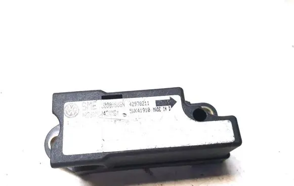 Volkswagen PASSAT B5 Airbag deployment crash/impact sensor IJ0909606N