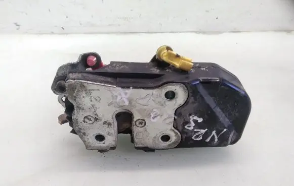 Jeep Grand Cherokee (WK) Front door lock