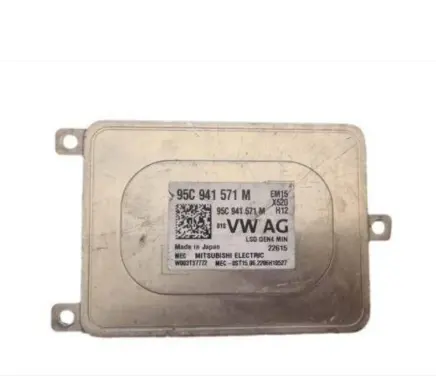 Porsche Macan (95B) Light module LCM 95C941571M W003T37772