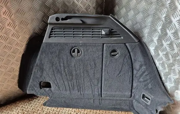 Audi A3 S3 8V Trunk/boot lower side trim panel 8V4863880B