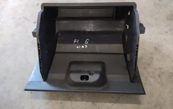 Ford Galaxy Glove box