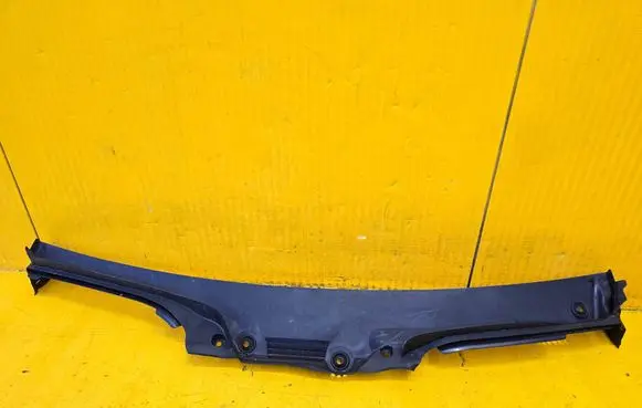 Mercedes-Benz EQC Wiper trim A2538306801