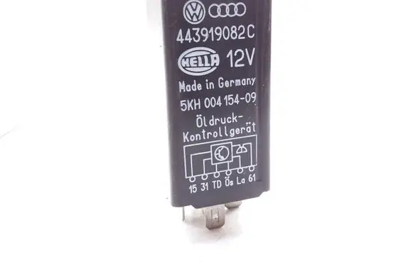 Volkswagen Golf II Hazard warning light relay 443919082C