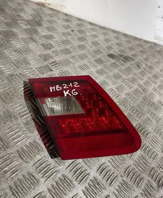Mercedes-Benz E W212 Tailgate rear/tail lights A2128200764