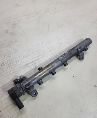 Mercedes-Benz E W212 Fuel main line pipe A6420700495 0702200325