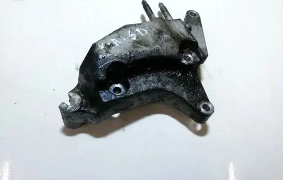 KIA Ceed Engine mounting bracket