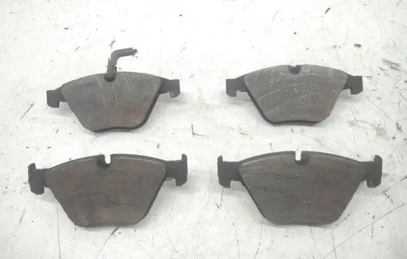 BMW 5 E60 E61 Brake pads (front) 