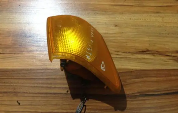 Front indicator light