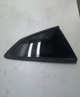 Chevrolet Camaro Rear side window