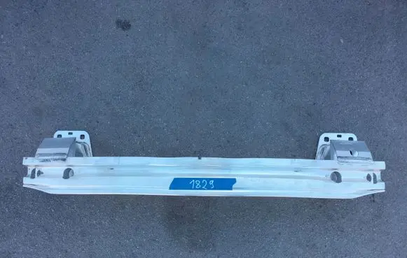 Audi Q8 Rear bumper support beam 4M0807309
