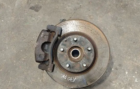 Mazda CX-5 Front wheel hub 6070