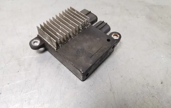 Mazda CX-5 Coolant fan relay 4993003580