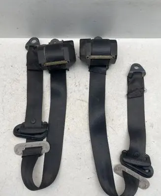 Citroen C3 Rear seatbelt 041048 041948