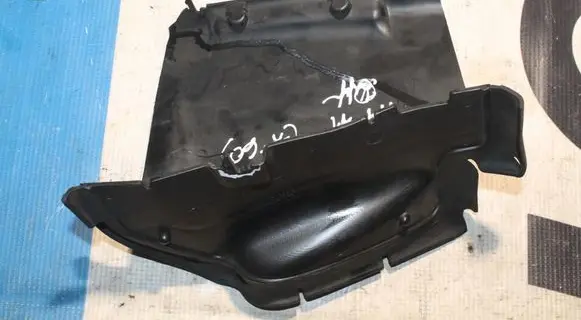 Volvo S60 Radiator trim 31349472