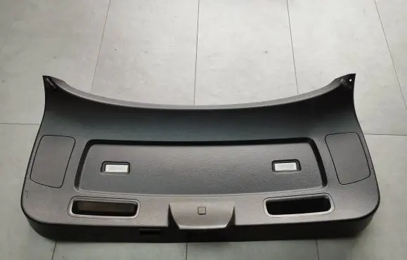 BMW X6 E71 Tailgate/trunk upper cover trim 7198624
