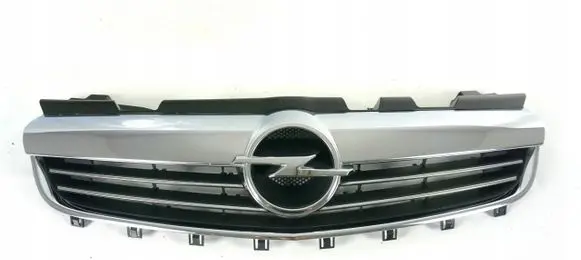 Opel Omega B2 Front bumper upper radiator grill 13247331