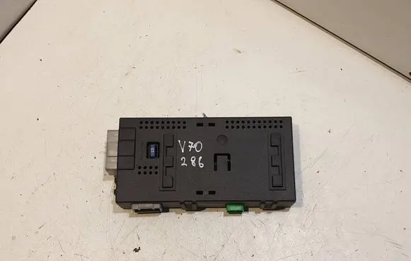 Volvo V70 Tow bar trailer control unit/module 30716987