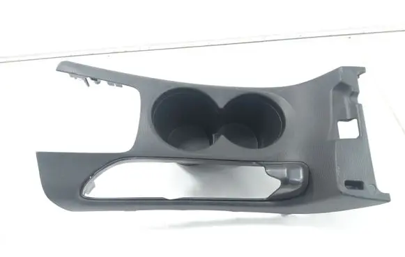 Cup holder front