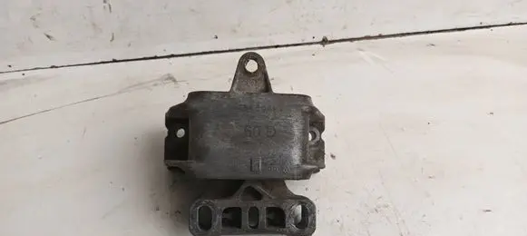 Volkswagen Golf IV Engine mount bracket 1J0199555